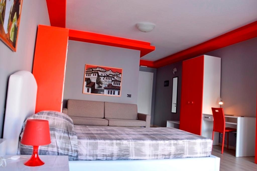 B&B Tirana Smile Ruang foto