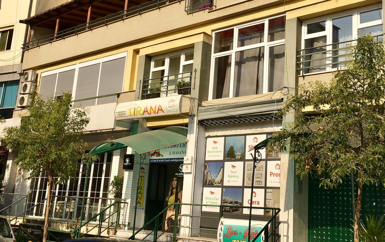B&B Tirana Smile Bagian luar foto