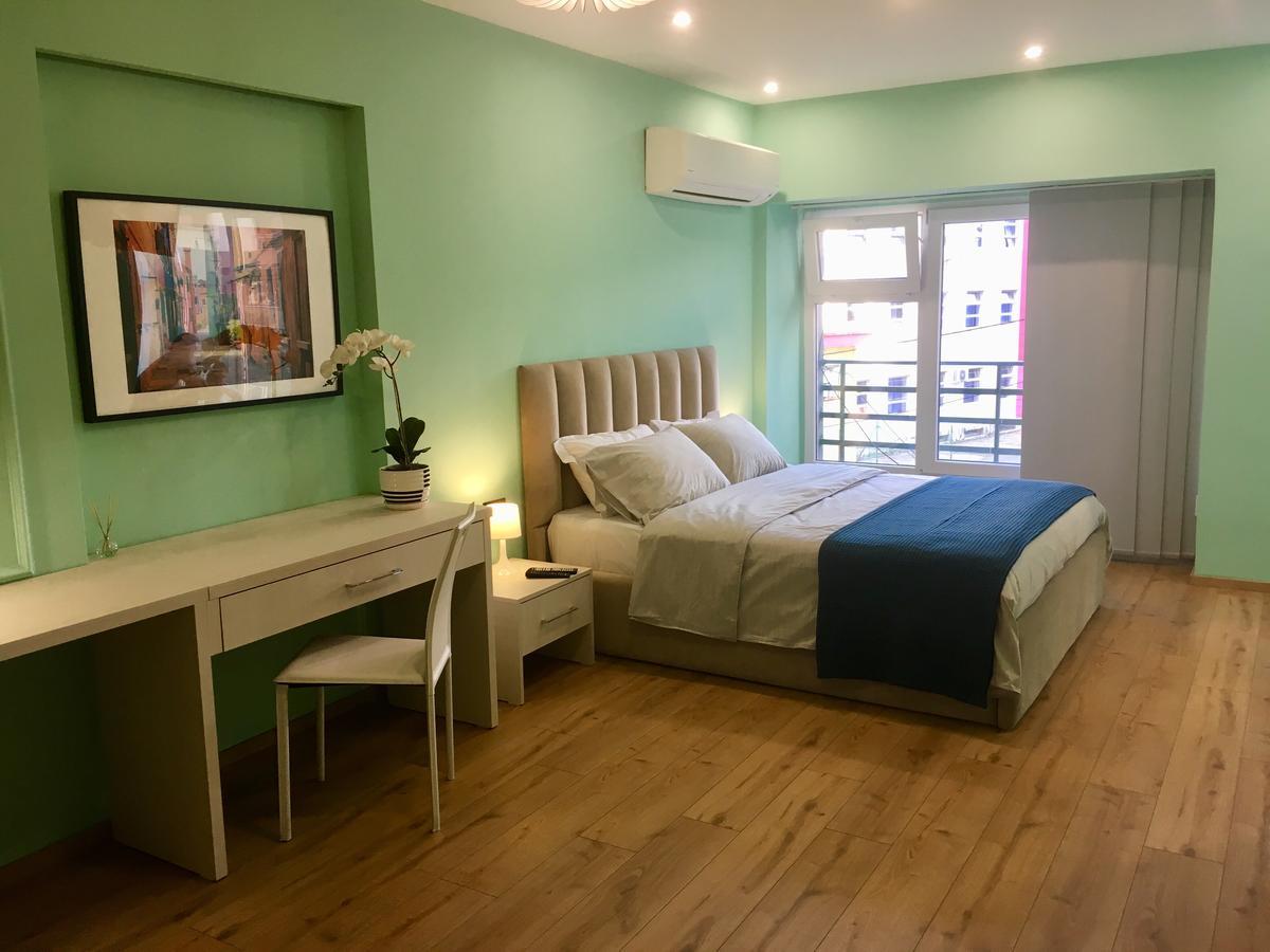 B&B Tirana Smile Bagian luar foto